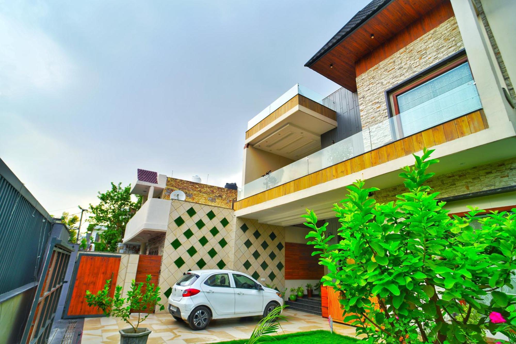 Ista Inn Homestay Amritsar Esterno foto